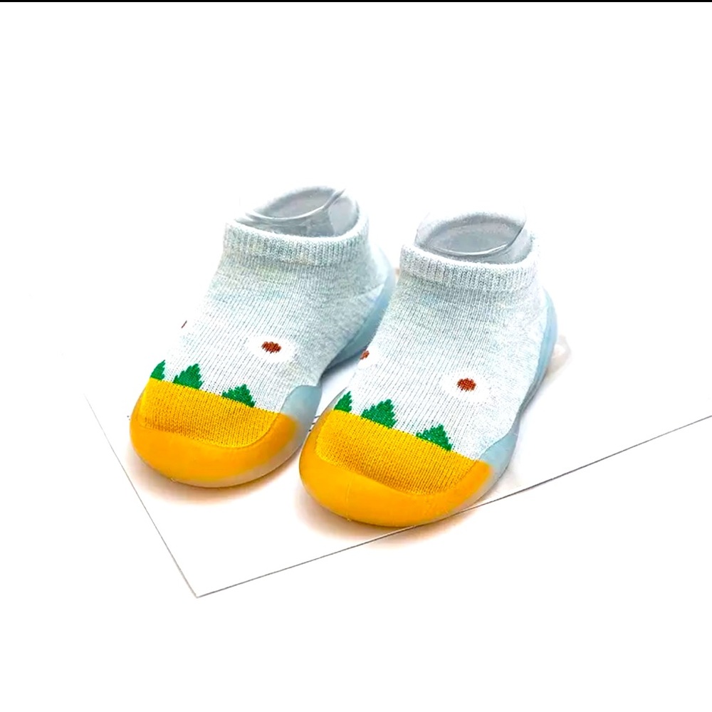 Baby toddler rubber knit socks shoes 13-18 months